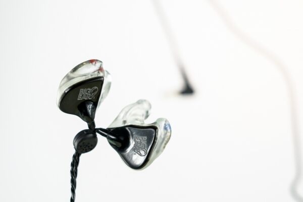 Custom Headphones Be- 1c