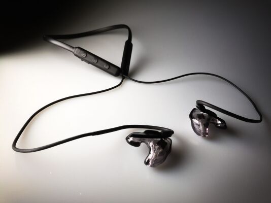 Custom Bluetooth Running Headphonese
